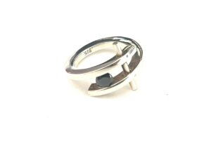 #8 Anillo de plata 925 con zirconia negra