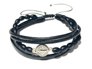 Pulsera Triple de cuerito Color Negro con San Benito de Aleación 16cm ajustable a 24cm